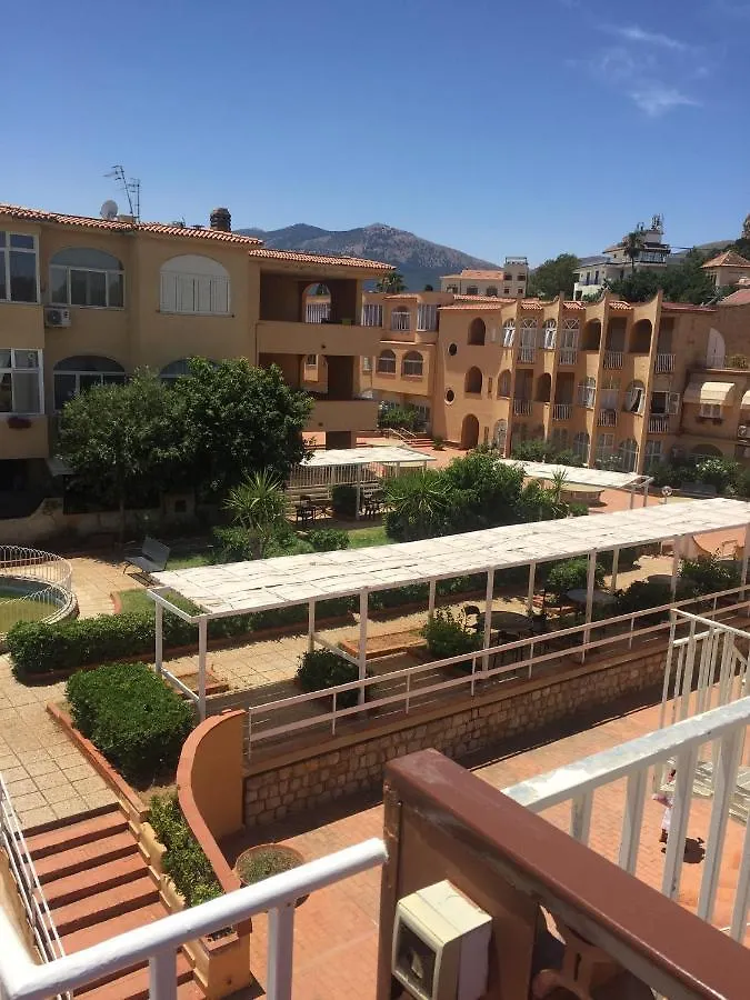 Ashur Mondello Palermo Aparthotel