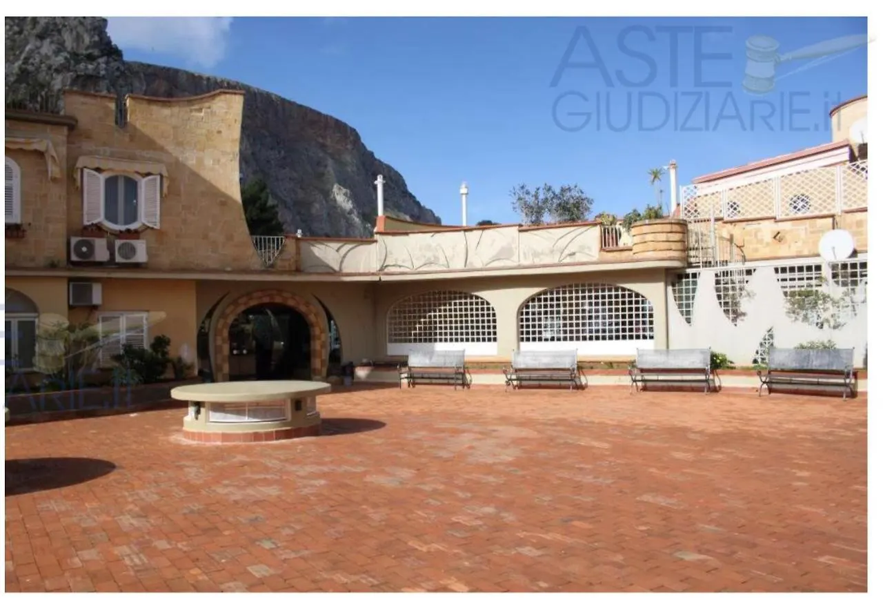 Ashur Mondello Palermo Italy