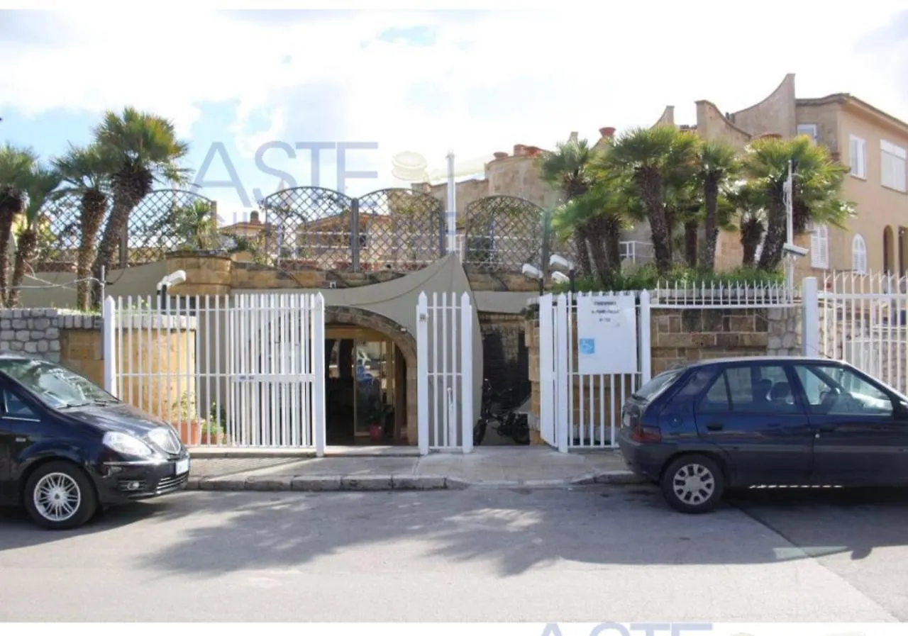 Ashur mondello Palermo 2*,